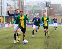 HL20260130004 HUIZEN, NETHERLANDS - JANUARY 31, 2026: Arend van de Wetering (l) of Genemuiden, Sergio Kozjak (r) of Huizen.Competition match between SV Huizen vs SC...