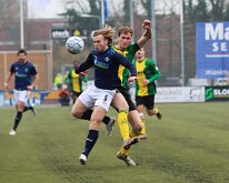 HL20260130006 HUIZEN, NETHERLANDS - JANUARY 31, 2026: Arend van de Wetering (l) of Genemuiden, Tim Vrakking (r) of Huizen, Competition match between SV Huizen vs SC...