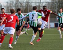 HL20260207018 WOERDEN, NETHERLANDS - FEBRUARY 2026: Competition match between Sportlust '46 vs SC Genemuiden at Sports complex “Cromwijck” on february 7, 2026 in Woerden,...