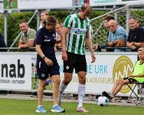 HL20260815007 GENEMUIDEN, NETHERLANDS - AUGUST 2026: Rianka Hoeve (l) Niels grevink (r) of Genemuiden. Competition match between SC Genemuiden vs DVS '33 at Sports complex...