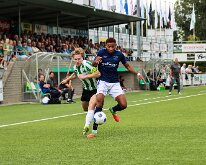 HL20260926008 GENEMUIDEN, NETHERLANDS - SEPTEMBER 26: Arend van de Wetering (l) of Genemuiden, Dinaritchel Helder (r) of Purmersteijn. Competition match between SC Genemuiden...