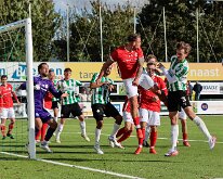 HL20261010018 GENEMUIDEN, NETHERLANDS - OKTOBER 10: Nick Hak (l) of DOVO, Hadde Pleijsier (r) of Genemuiden. Competition match between SC Genemuiden vs DOVO at Sports complex...