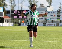 HL20261010019 GENEMUIDEN, NETHERLANDS - OKTOBER 10: Berwout Beimers of Genemuiden. Competition match between SC Genemuiden vs DOVO at Sports complex “the Wetering” on oktober...