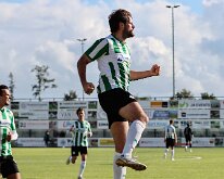 HL20261010020 GENEMUIDEN, NETHERLANDS - OKTOBER 10: Berwout Beimers of Genemuiden. Competition match between SC Genemuiden vs DOVO at Sports complex “the Wetering” on oktober...
