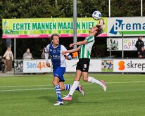 HL20261024020 GENEMUIDEN, NETHERLANDS - OCTOBER 2026: Hadde Pleijsier (r) of Genemuiden. Competition match between SC Genemuiden vs ADO '20 at Sports complex “the Wetering”...